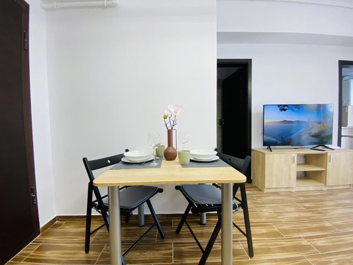 New City Studios With Balcony Bucareste Exterior foto